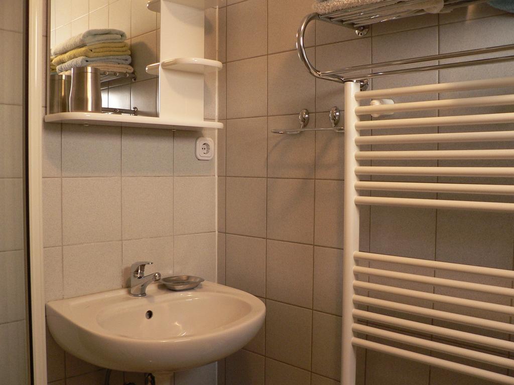 Apartments And Holiday Home Grohar كْرانْيِسكا غورا الغرفة الصورة