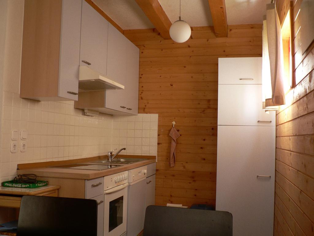 Apartments And Holiday Home Grohar كْرانْيِسكا غورا الغرفة الصورة