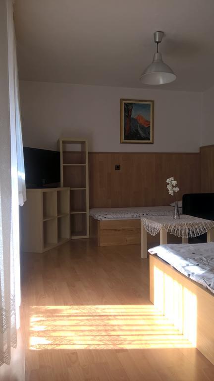 Apartments And Holiday Home Grohar كْرانْيِسكا غورا المظهر الخارجي الصورة