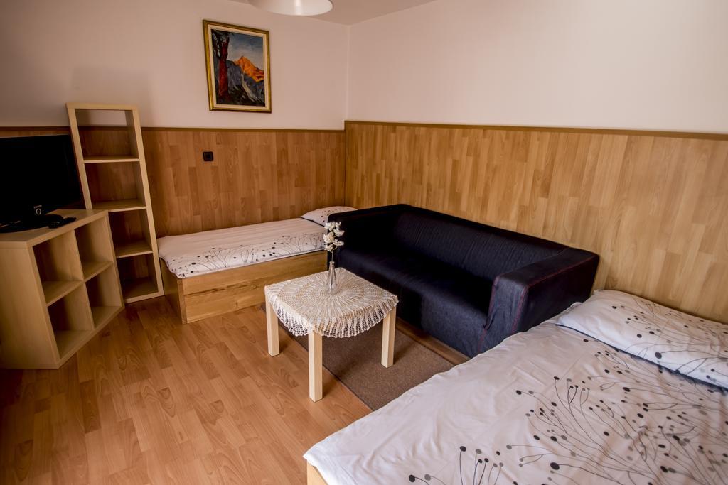 Apartments And Holiday Home Grohar كْرانْيِسكا غورا المظهر الخارجي الصورة